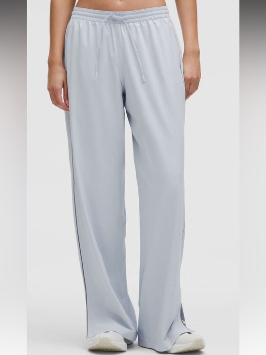 Lululemon Court Rival Wide Leg Pant Sz 4 EUC Soft Blue - Picture 4 of 7